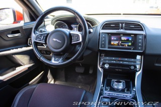 Jaguar XE  2016