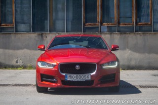 Jaguar XE  2016
