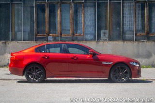Jaguar XE  2016