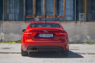 Jaguar XE  2016