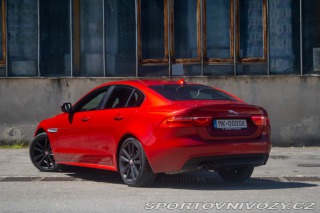Jaguar XE  2016