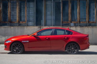 Jaguar XE  2016