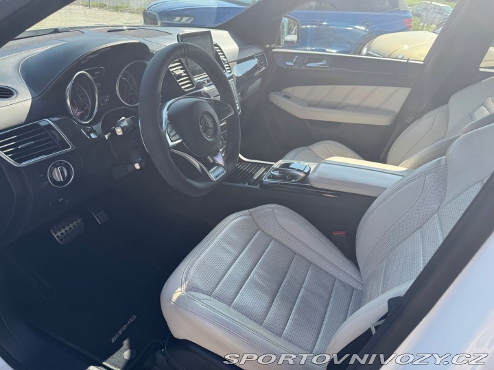 Mercedes-Benz Ostatní modely GLE 8V Biturbo 2015