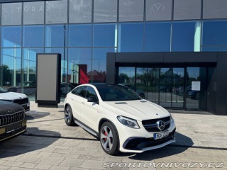 Mercedes-Benz Ostatní modely GLE 8V Biturbo 2015