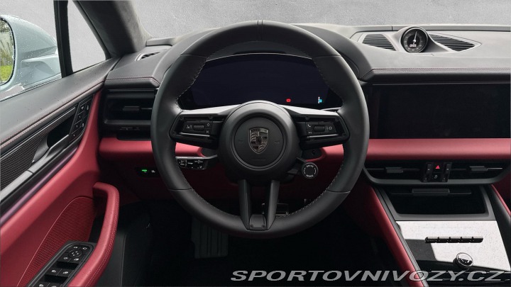 Porsche Macan Turbo 2024