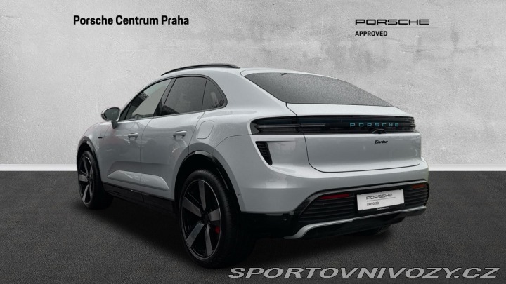 Porsche Macan Turbo 2024