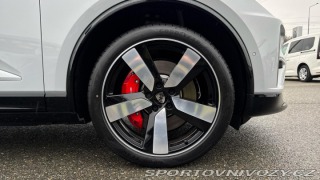 Porsche Macan Turbo 2024