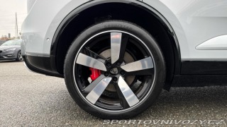 Porsche Macan Turbo 2024