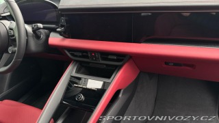 Porsche Macan Turbo 2024