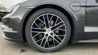 Porsche Taycan  2025