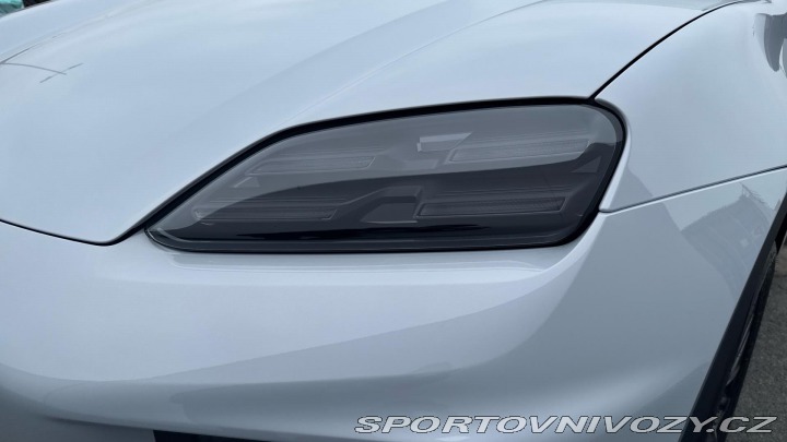 Porsche Macan  2025