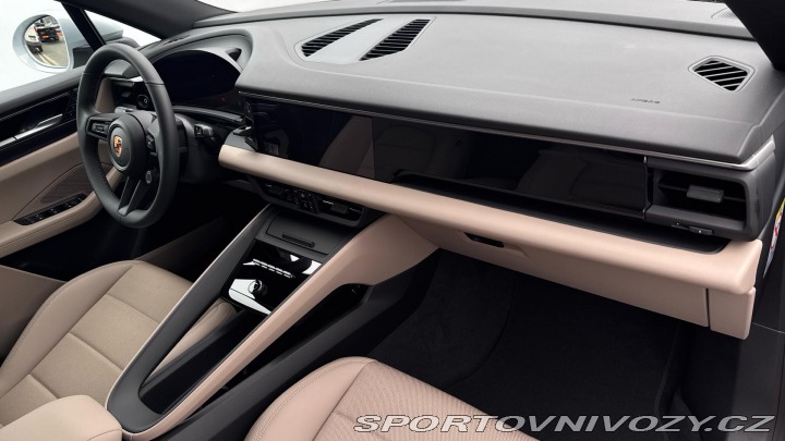 Porsche Macan  2025