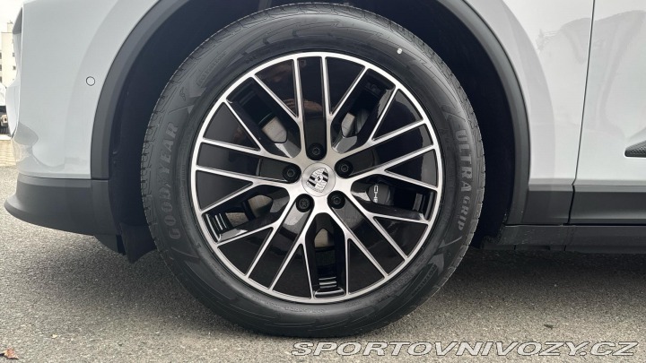 Porsche Macan  2025