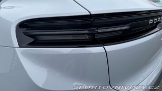 Porsche Macan  2025