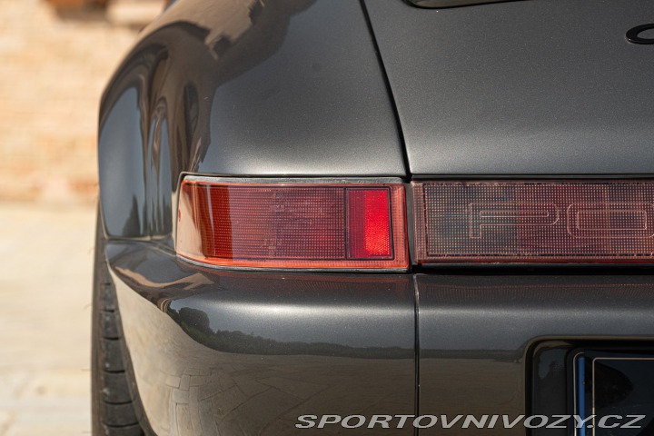 Porsche 911 964 (911) CARRERA 4 CABRIOLET 1990