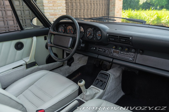 Porsche 911 964 (911) CARRERA 4 CABRIOLET 1990