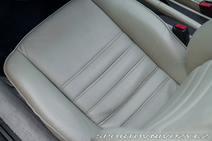 Porsche 911 964 (911) CARRERA 4 CABRIOLET 1990