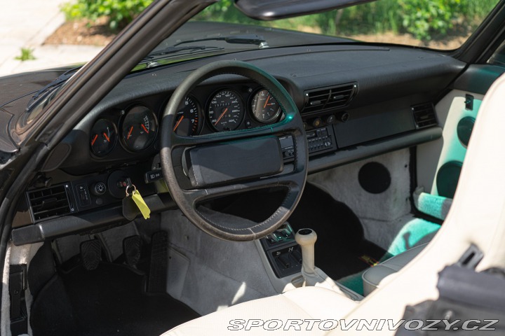 Porsche 911 964 (911) CARRERA 4 CABRIOLET 1990