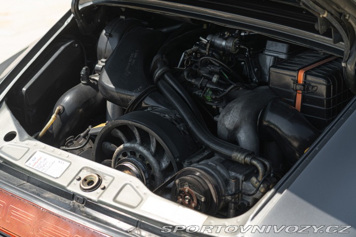 Porsche 911 964 (911) CARRERA 4 CABRIOLET 1990