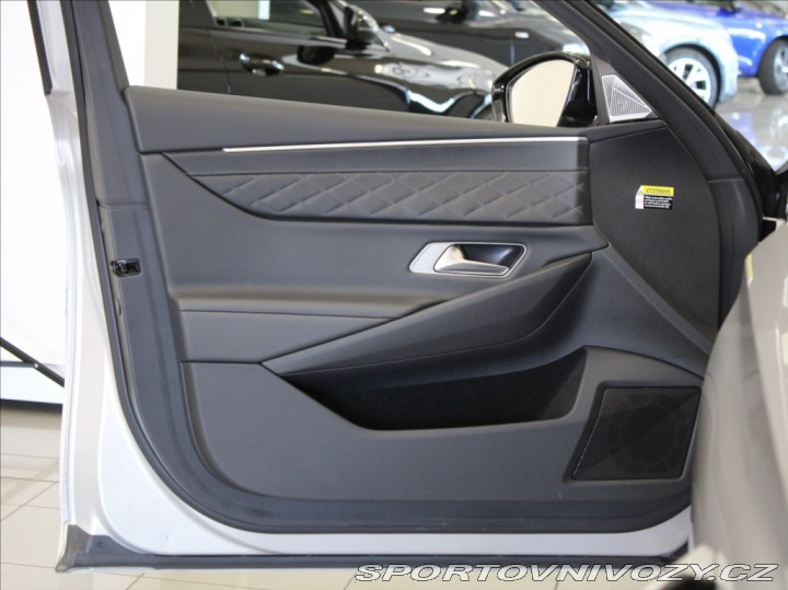 Ostatní značky Ostatní modely DS Automobiles DS9 1,6 E-TENSE 360 4x4 FOCAL 2022