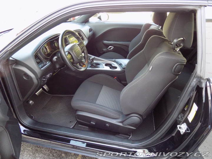 Dodge Challenger 5.7HEMI/R-T/AT/LED/DPH/ 2022