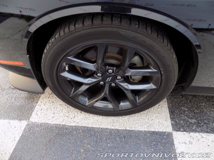 Dodge Challenger 5.7HEMI/R-T/AT/LED/DPH/ 2022