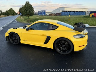 Porsche 718 GT4 RS 2024
