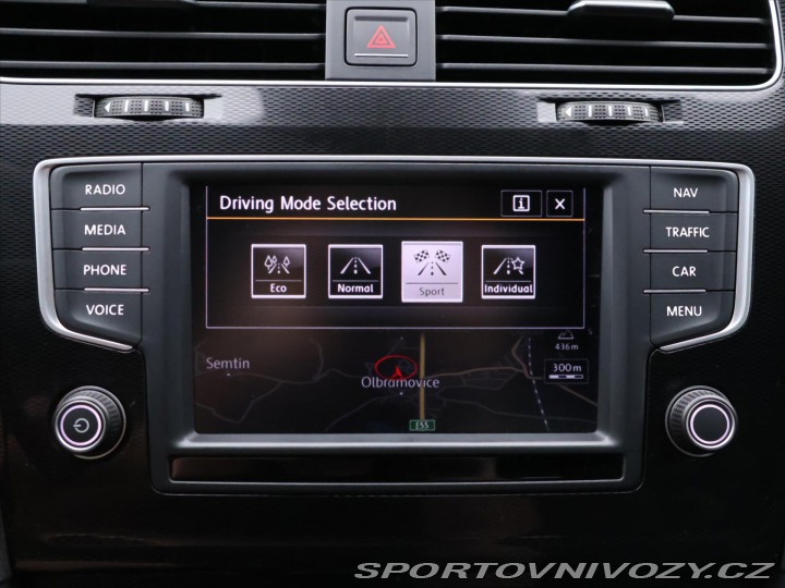 Volkswagen Golf 2,0 GTD 135 KW XE Serv.Kn 2015