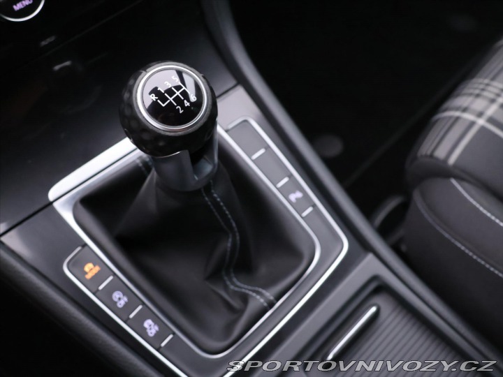 Volkswagen Golf 2,0 GTD 135 KW XE Serv.Kn 2015