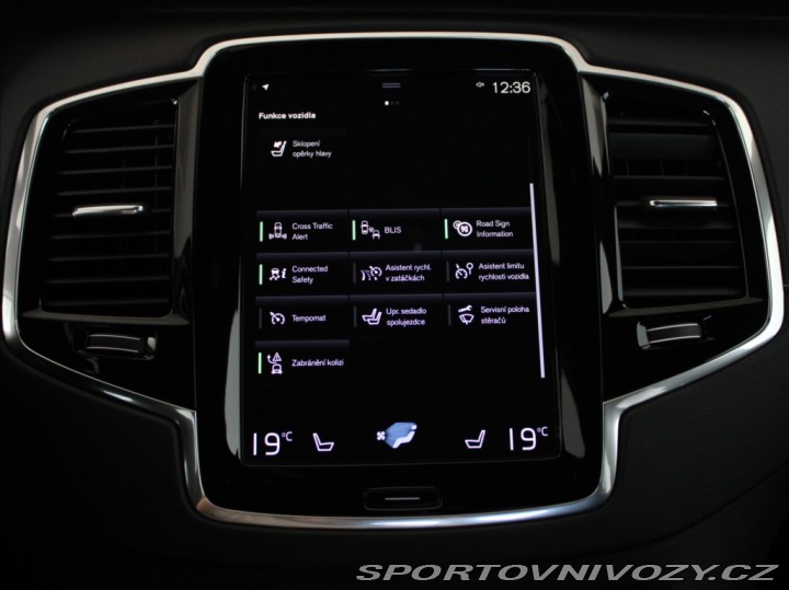 Volvo Ostatní modely XC90 2,0 T8R 455koní 7.míst EL 2022