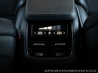 Volvo Ostatní modely XC90 2,0 T8R 455koní 7.míst EL 2022