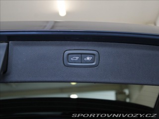 Volvo Ostatní modely XC90 2,0 T8R 455koní 7.míst EL 2022