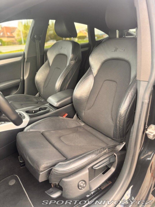 Audi A5 2,0 2012