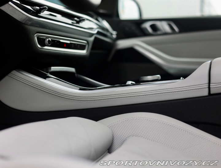 BMW X5 50e xDrive M SPORT *SkyL 2023
