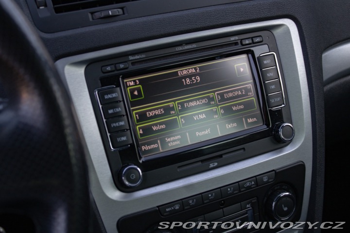 Škoda Octavia RS Combi 2.0 TFSI RS 2011