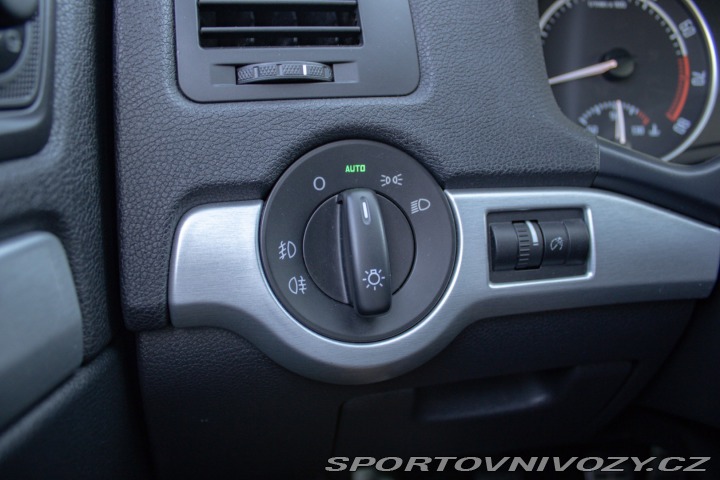 Škoda Octavia RS Combi 2.0 TFSI RS 2011