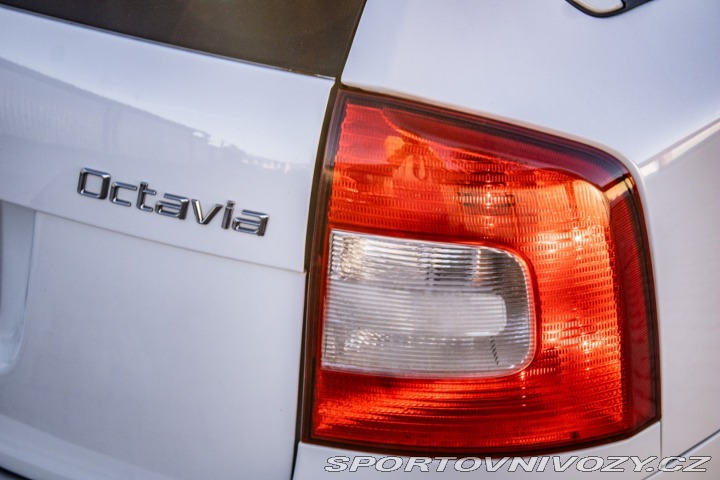 Škoda Octavia RS Combi 2.0 TFSI RS 2011