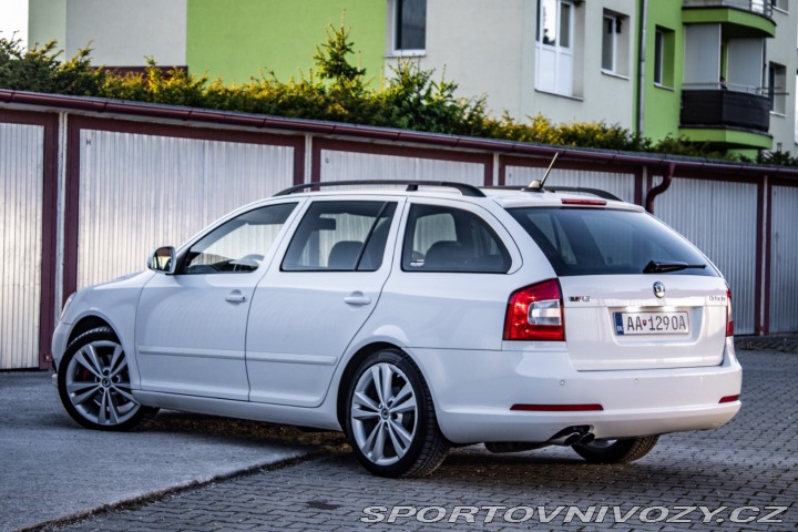 Škoda Octavia RS Combi 2.0 TFSI RS 2011