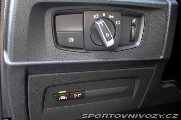 BMW 1 M140i xDrive /AJ NA SPLÁ 2016