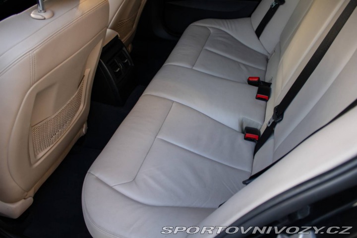 BMW 1 M140i xDrive /AJ NA SPLÁ 2016