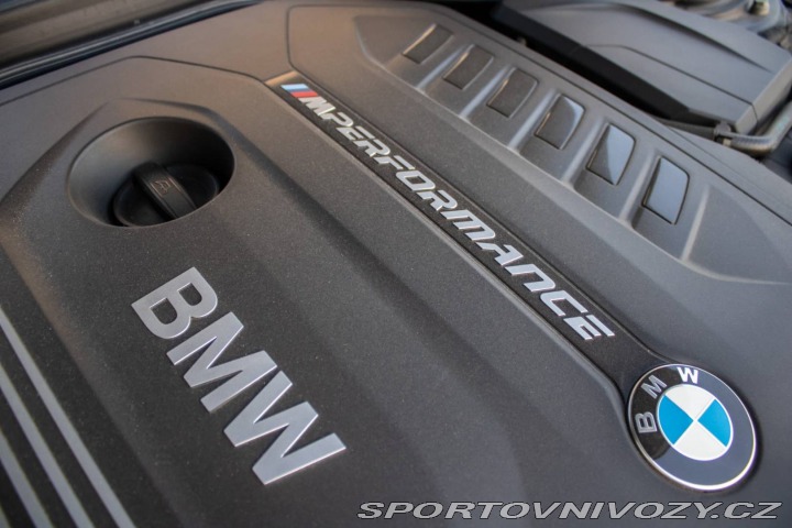 BMW 1 M140i xDrive /AJ NA SPLÁ 2016