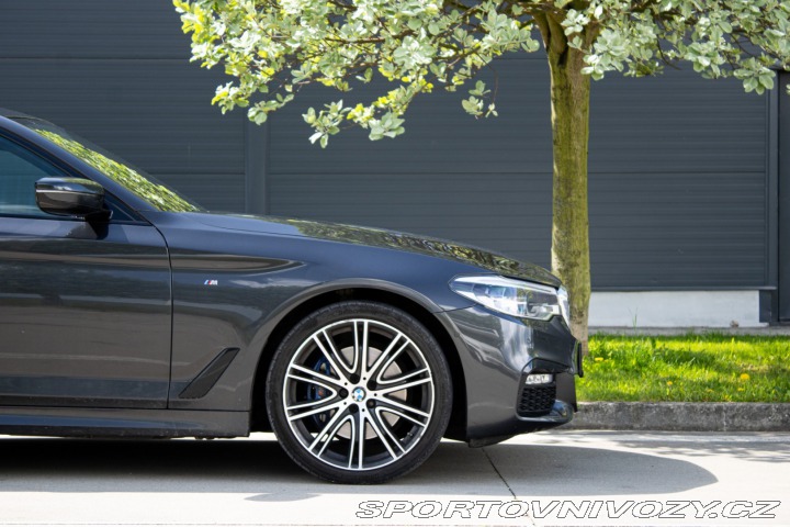 BMW 5 Touring 530d xDrive A/T 2017