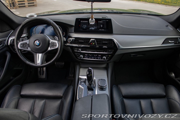 BMW 5 Touring 530d xDrive A/T 2017