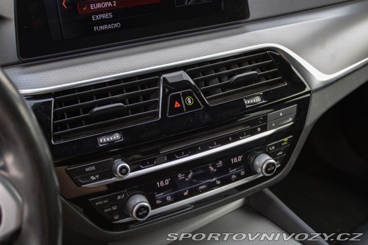 BMW 5 Touring 530d xDrive A/T 2017