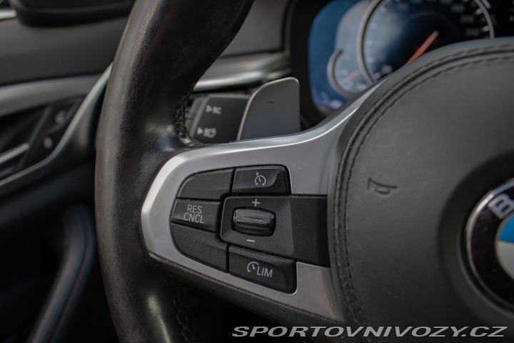 BMW 5 Touring 530d xDrive A/T 2017