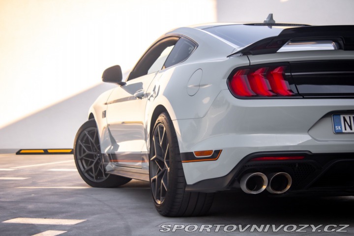 Ford Mustang 5.0 Ti-VCT V8 MACH 1 A/T 2022