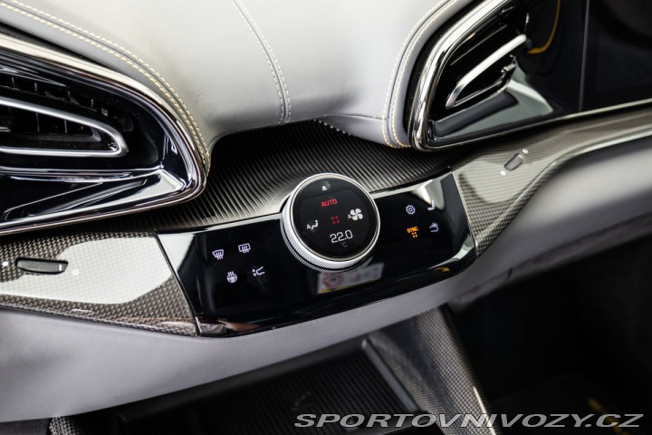 Ferrari Purosangue  1800