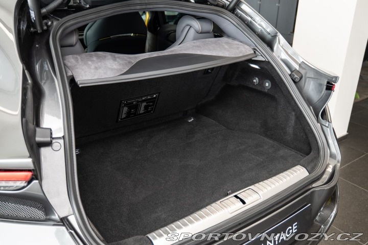 Ferrari Purosangue  1800