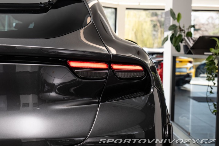 Ferrari Purosangue 2024