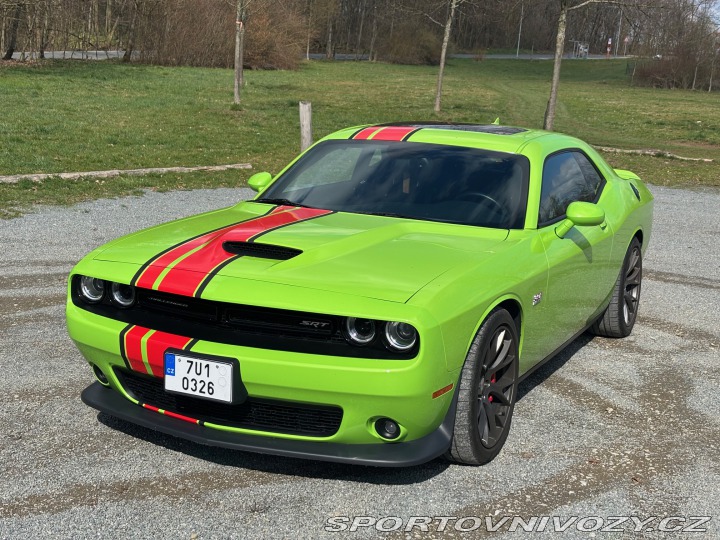 Dodge Challenger SRT 2015